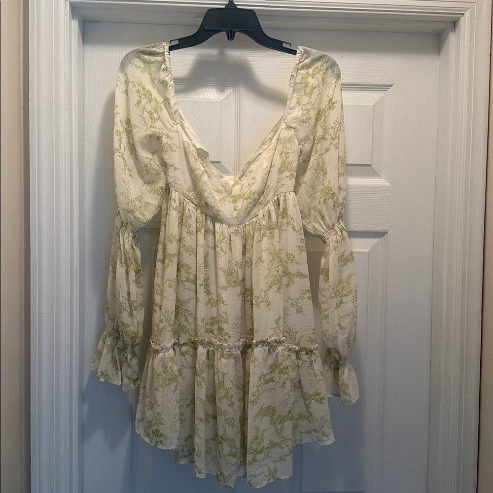 Urban Outfitter Lannette Long Sleeve Mini Dress
Small - Picture 2 of 4